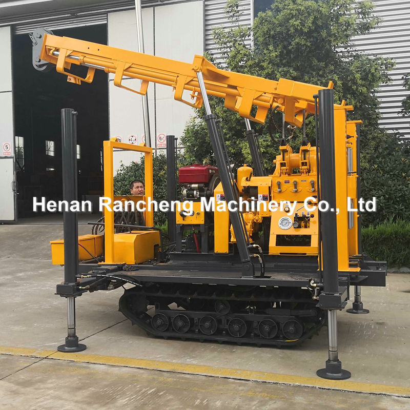 130m 180m 200m Kedalaman Crawler Tipe Water Well Drilling Rig 2200KW Mesin Diesel