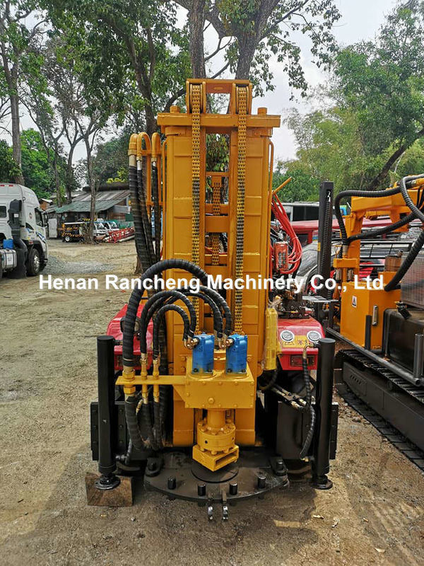 200m kedalaman 40HP Mesin Diesel Hydraulic Air Well Drilling Machine Dengan Kendaraan Tiga Roda