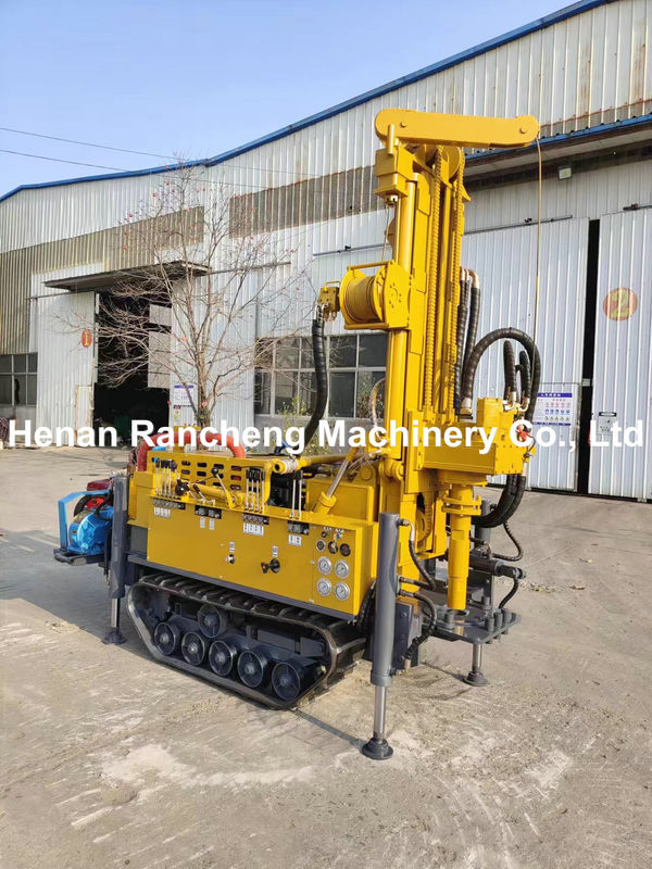 RCF150S 150m kedalaman kompak karet Track Air Well Boring Rig Mesin Dengan 42KW Yuchai Engine