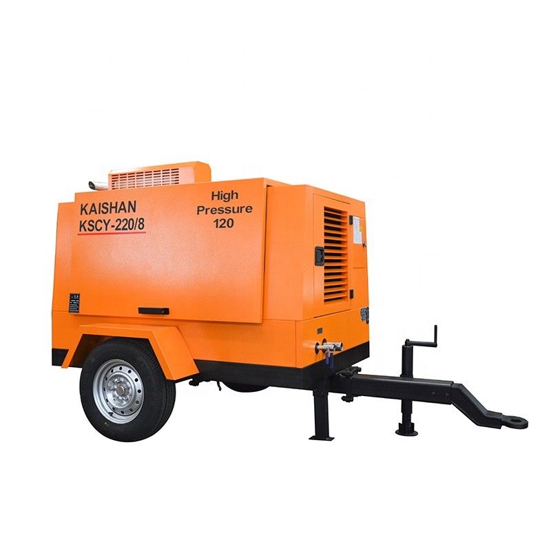 Kompresor udara sekrup portabel bertenaga diesel 55KW Mesin 8bar Tekanan kerja dengan COMMINS Dan YUCHAI merek