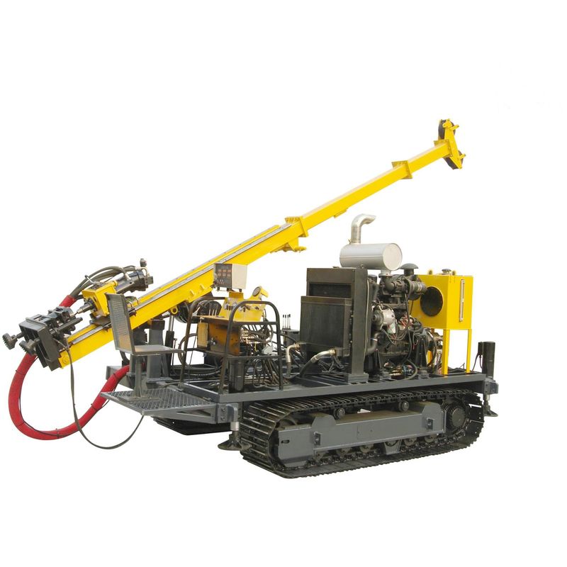 Mesin Pengeboran Core yang dipasang di Crawler 1700m - 3000m kedalaman 370HP Mesin Diesel