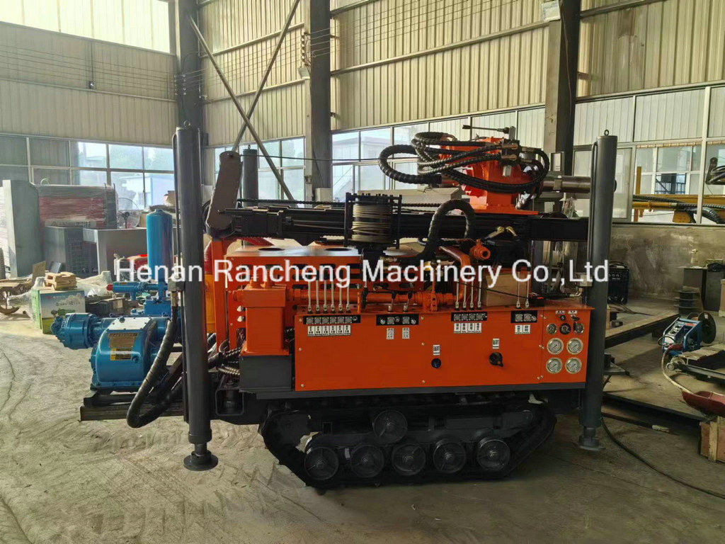 180m Mini Crawler Water Well Drilling Rig dengan 77.3KW YuChai Engine untuk Borhole