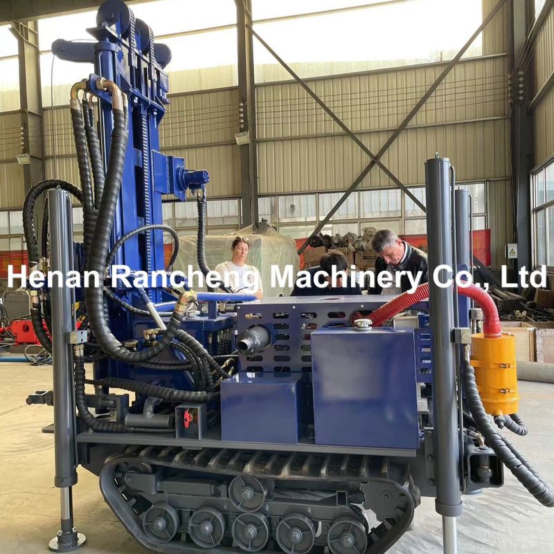 kedalaman 180m Mini Crawler Borhole Boring Rig Mesin Dengan 77.3KW Mesin Diesel