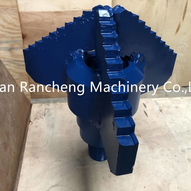 API 3 Wing Tungsten Carbide Step Type Drag Bit Untuk Pengeboran Sumur Air