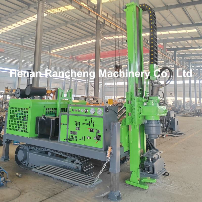 Max Bor kedalaman 1200m Full Hydraulic Core Pengeboran Rig Dengan 92KW Mesin Diesel
