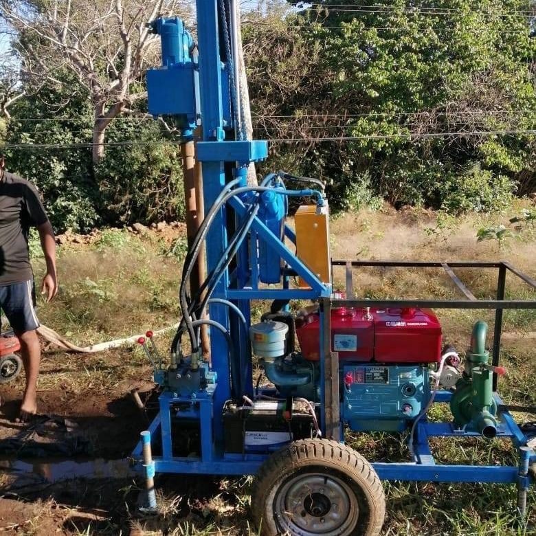 Mesin Pengeboran Air Hidrolik 150m Dengan Jenis Perkussive dan Rotating