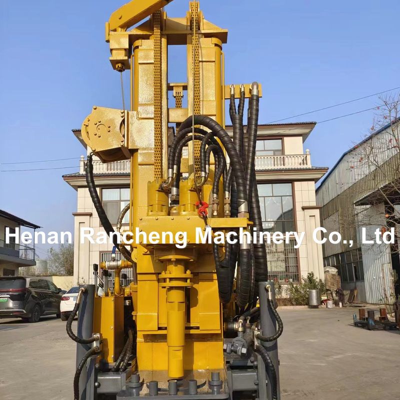 150m kedalaman pengeboran Pneumatic DTH Crawler Pengeboran Rig Untuk Air Well Pengeboran Rig Mesin Didorong oleh mesin diesel