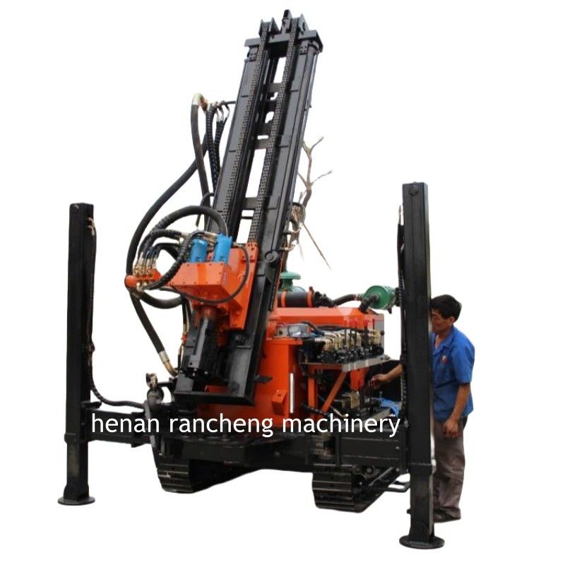 180m Deep Rock RCF180C Crawler Pindah Multifungsi Air Well Pengeboran Rig Di stok