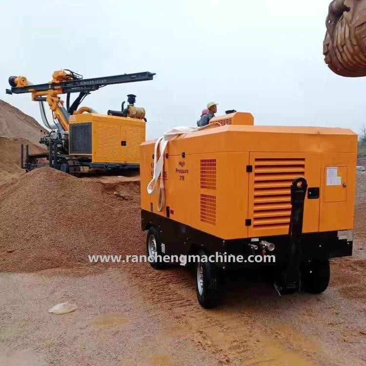 1400kg Portable Diesel Screw Air Compressor 55KW Untuk Tekanan Kerja 8Bar
