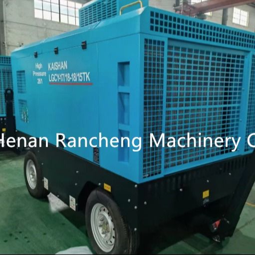 Kompresor Udara Tipe Trailer Empat Roda LGCY17-18-18/15TK Tekanan Kerja 18bar Mesin Cu-mmins 210HP Untuk Pengeboran 150-200m