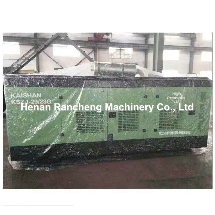 1107CFM 25bBar Mesin Diesel Kompresor Sekrup Kompresor Udara Portable Untuk Tekanan 2,5-1,8 Mpa