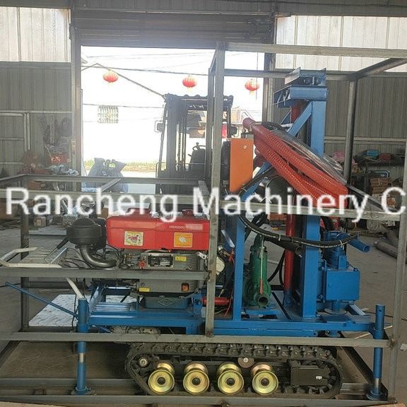 Jenis Crawler Portable Water Well Drilling Rig 150 Meter Disesuaikan