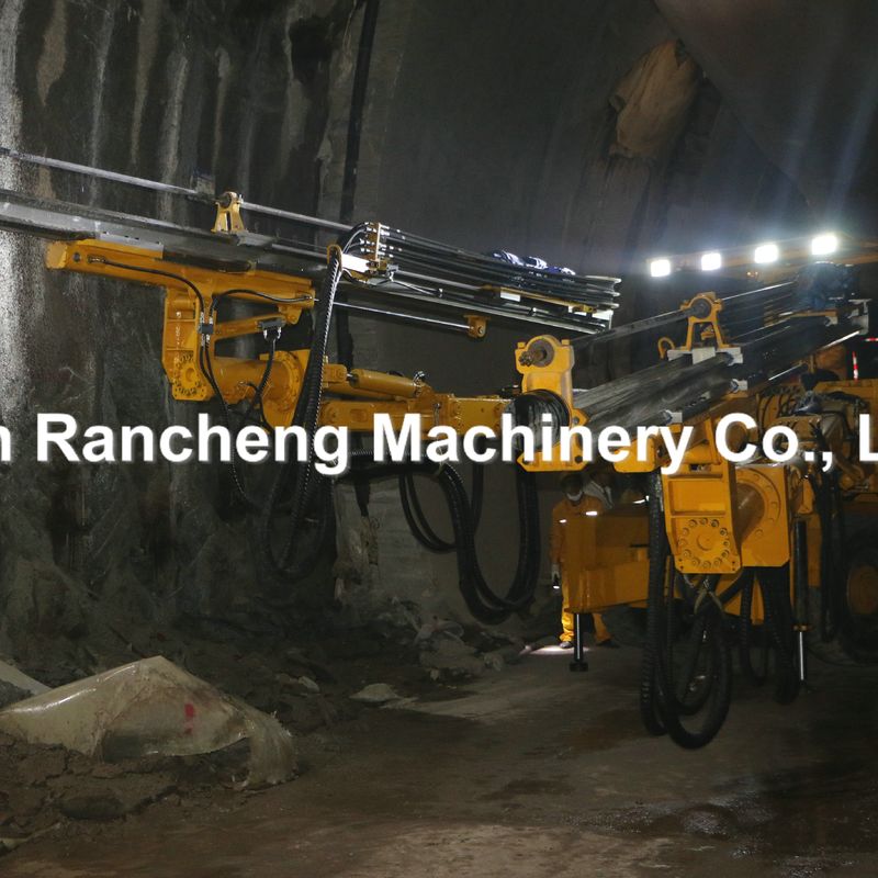 RCZ-22J All Hydraulic Tunneling Jumbo Drilling Rig 3880mm Kedalaman Pengeboran Dengan Daya Mesin Diesel 93KW / 125HP