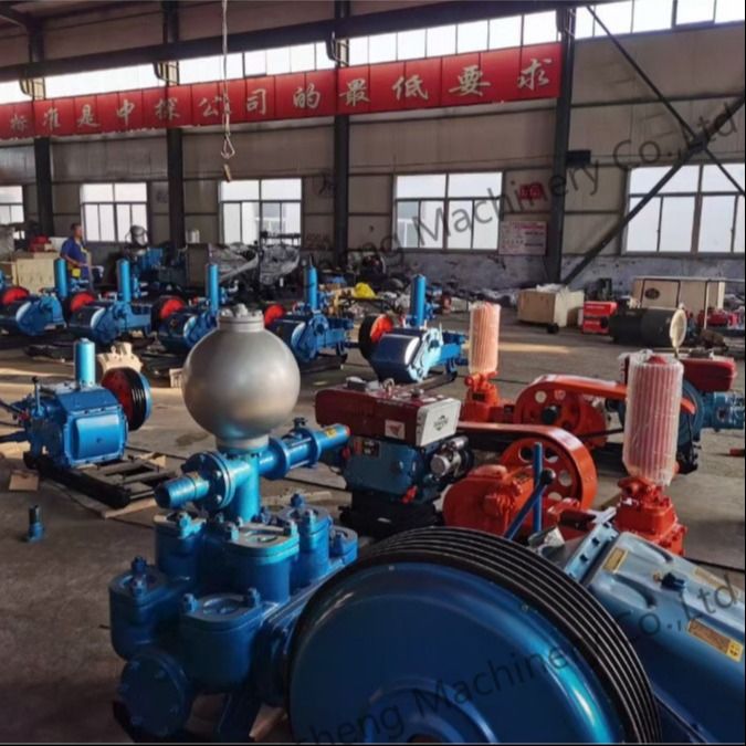 185KW Daya 7MPa Tekanan Maksimum Pengeboran Pompa Lumpur Untuk 1000m Proyek sumur air dalam 7200kg