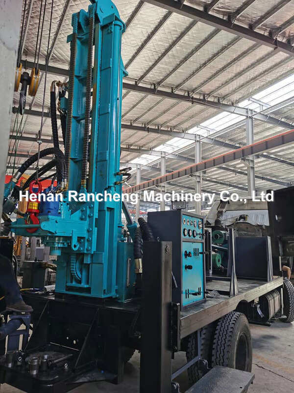 300m Depth Truck Mounted Water Well Drilling Rig 80km/h 266HP Load Vehicle Engine