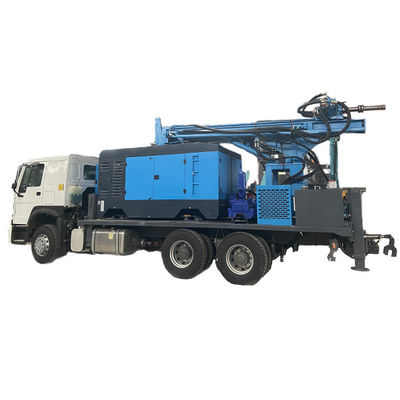 500m Depth Well Drilling Rig Water Trucks 266HP Load Engine 40 - 130rpm Kecepatan putar