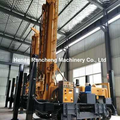 800m Depth Crawler Pneumatic Water Well Drilling Rig Dengan Kompresor Udara Atau Pompa Lumpur